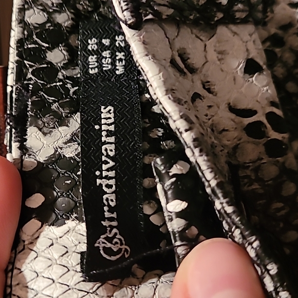 Skirt - Picture 4 of 4